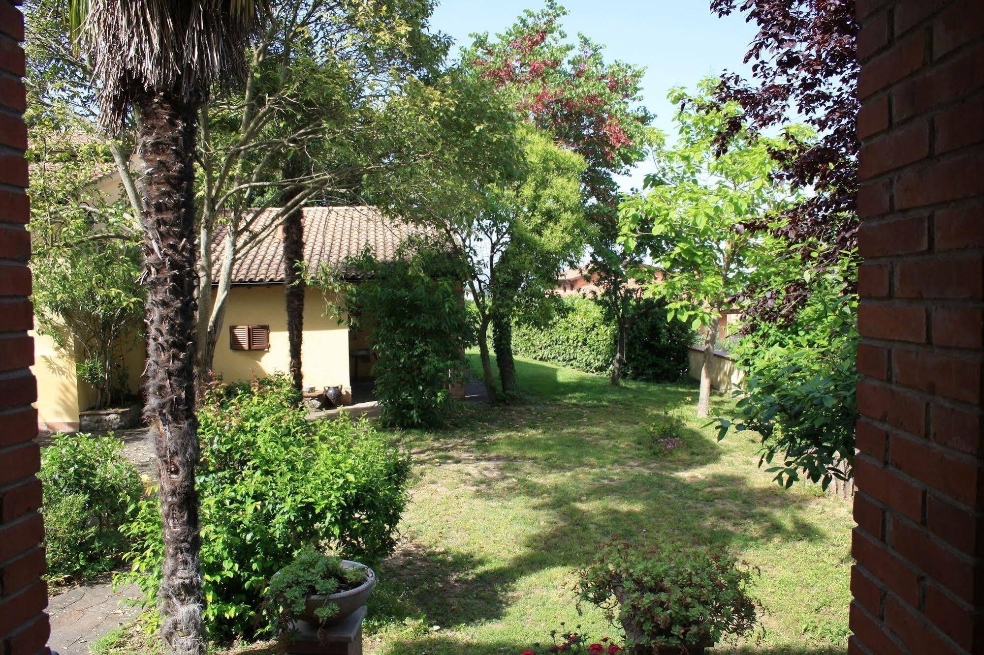 Un Petit Paradis Castiglione Della Valle Экстерьер фото